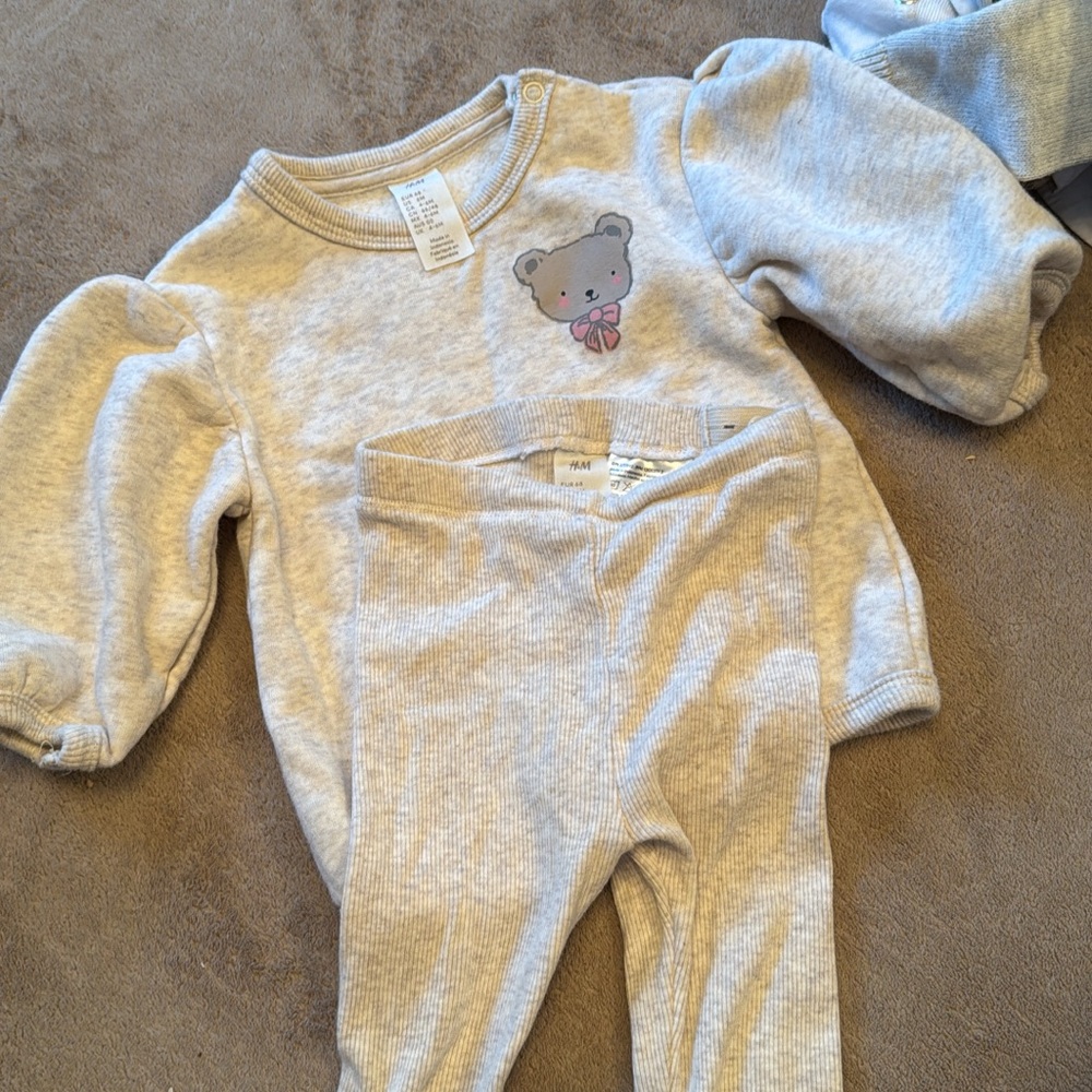 H&M Light Gray Bear Print Kids Set